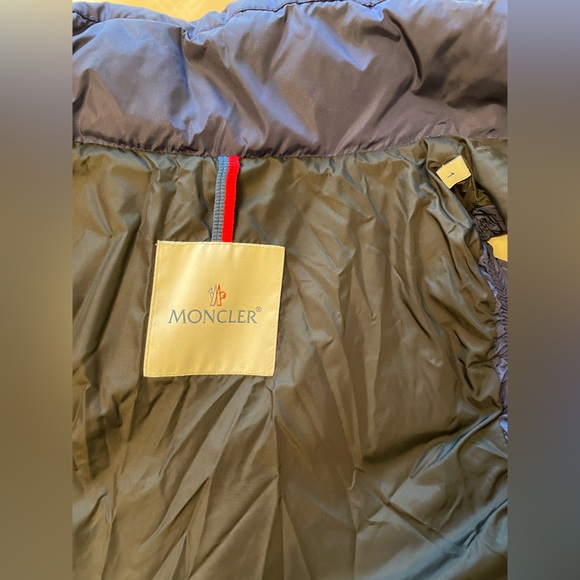 Moncler Down Vest with Detachable Fur Collar - Picture 8 of 10